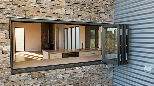 Cửa sổ nhôm xếp gập, còn được gọi là cửa sổ nhôm gập là một loại cửa sổ phổ biến và có sự ưa chuộng